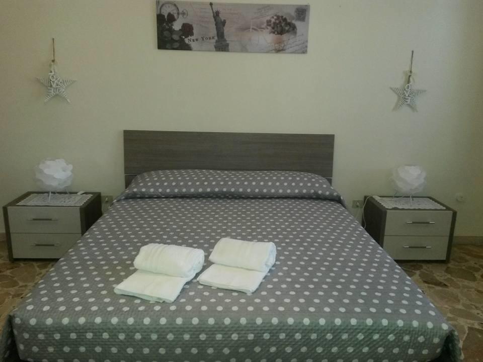 Ferienwohnung Le Tre Rose Di Mary Avola Zimmer foto